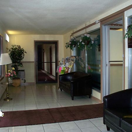 Budget Inn&Suites Wall Exterior foto