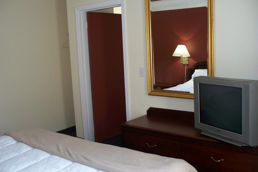 Budget Inn&Suites Wall Exterior foto